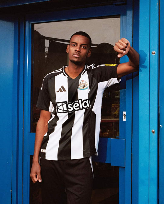 Le nouveau maillot de Newcastle United pour la saison 24/25