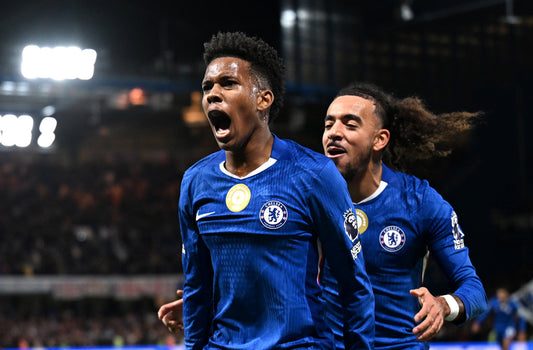 ESTEVAO DELIVRE CHELSEA DANS LE CHOC FACE À LIVERPOOL.