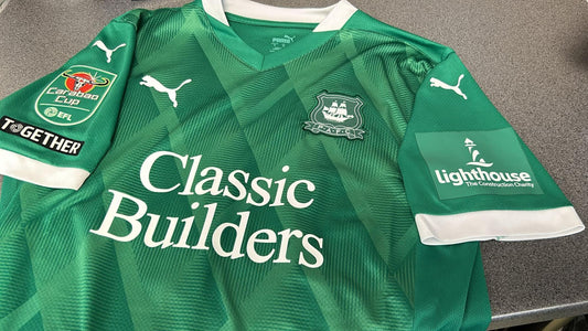 LE MAILLOT DE PLYMOUTH FC C'EST PAS MAL !