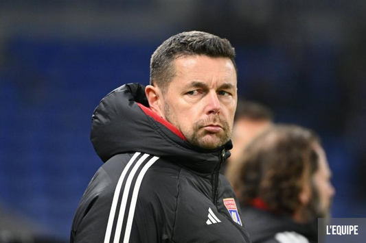 LIGUE 1| PIERRE SAGE ECARTÉ MAIS...