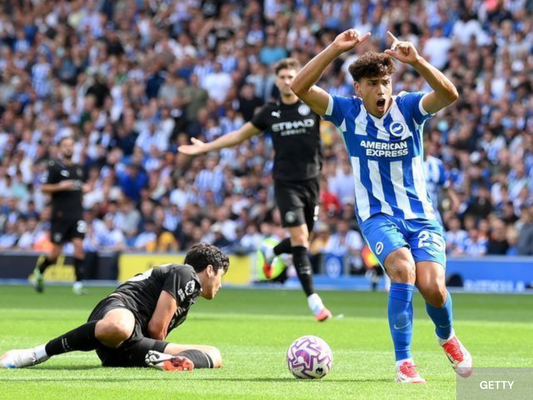 MANCHESTER CITY CHUTE ENCORE FACE À BRIGHTON ALBION.