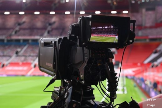 Caméra qui filme le stade de Anfield Road 