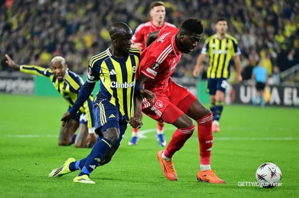 Nottingham Forest face à Fenerbahçe en europa League 