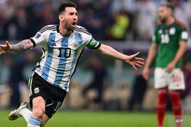 Lionel Messi buteur face au Mexique lors de la coupe du monde 2022 face au Mexique 