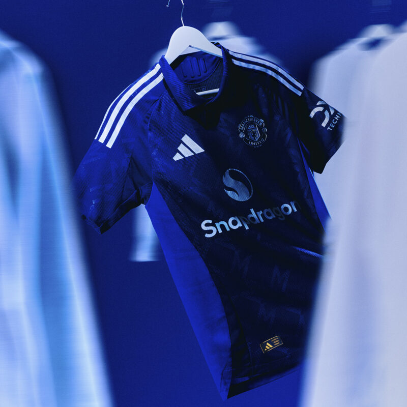 Le troisième maillot de Manchester United inspiré des années 90'
