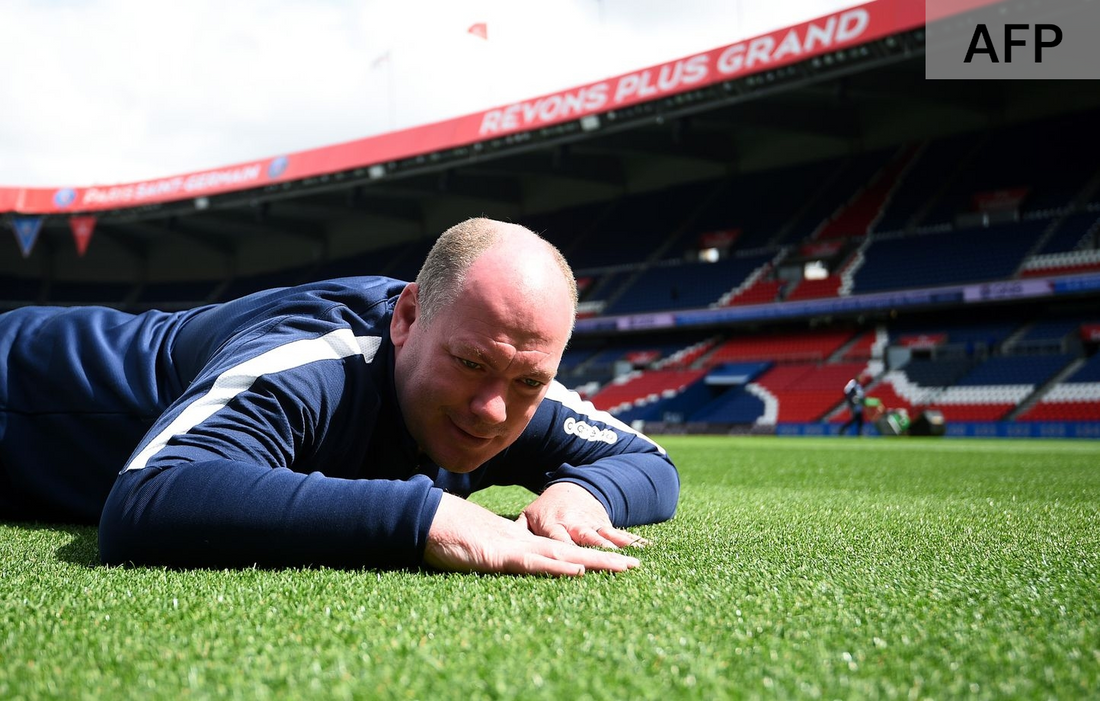 PELOUSE TERRAIN DE FOOTBALL| L'Art de l'entretien.