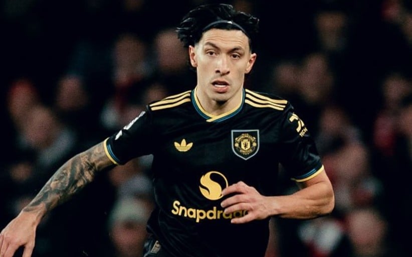 Lisandro Martinez a l'émirate Stadium 