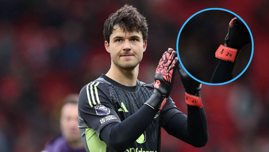 LA SIGNIFICATION DES CHIFFRES 8 ET 24 SUR LES GANTS DE LEAMENS