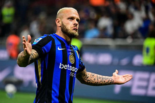 Federico Dimarco qui frappe sa célébration avec l'Inter