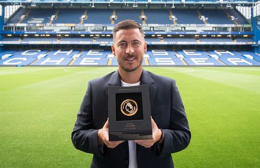 EDEN HAZARD INTRONISÉ HALL OF FAME.