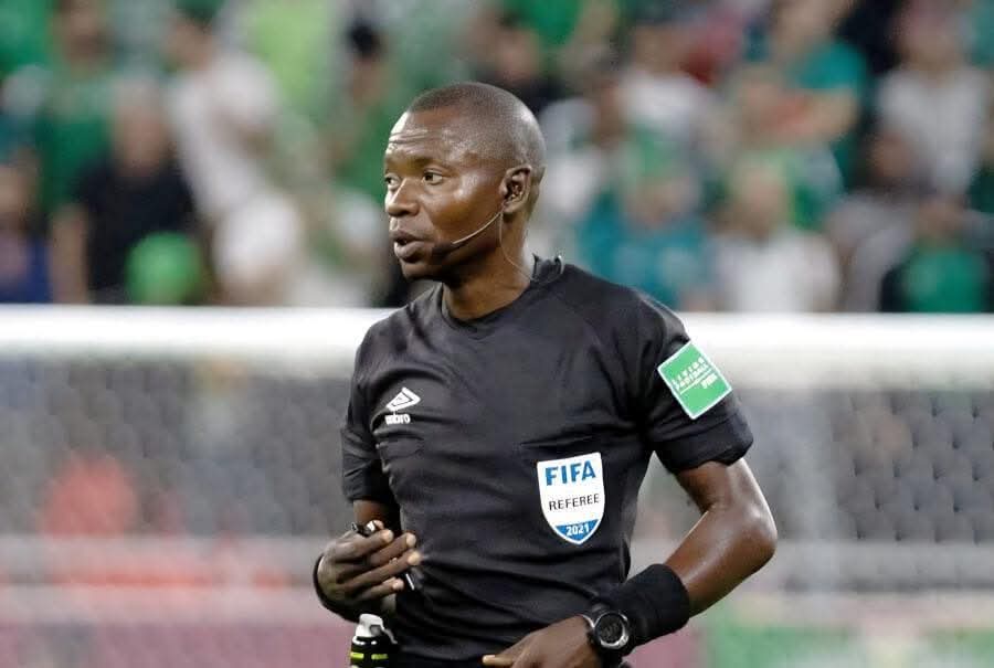 CAN MATCH D'OUVERTURE| JEAN JACQUES NDALA  SERA L'ARBITRE DU MATCH MAROC X COMORES