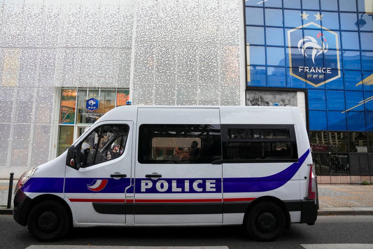 UN POLICIER CHARGÉ DE LA SÉCURITÉ DE MBAPPÉ A ÉTÉ CONDAMNÉ.