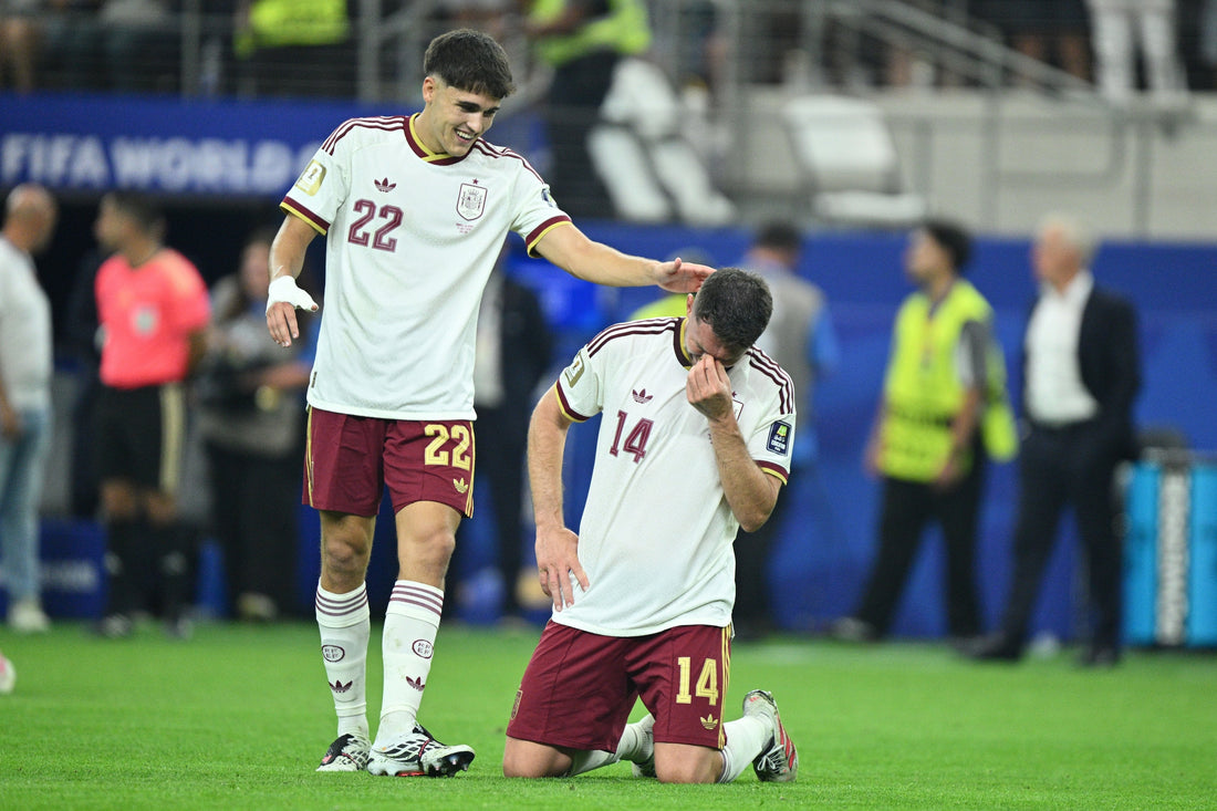 Pau Curbasi et Aymeric Laporte lors de la Coupe du monde 2026 