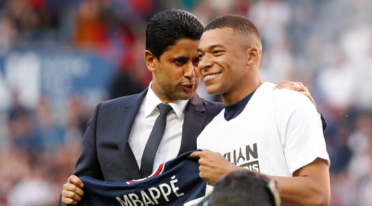 Nasser aux côtés de Mbappé lors de la reconduction de contrat de Mbappé 