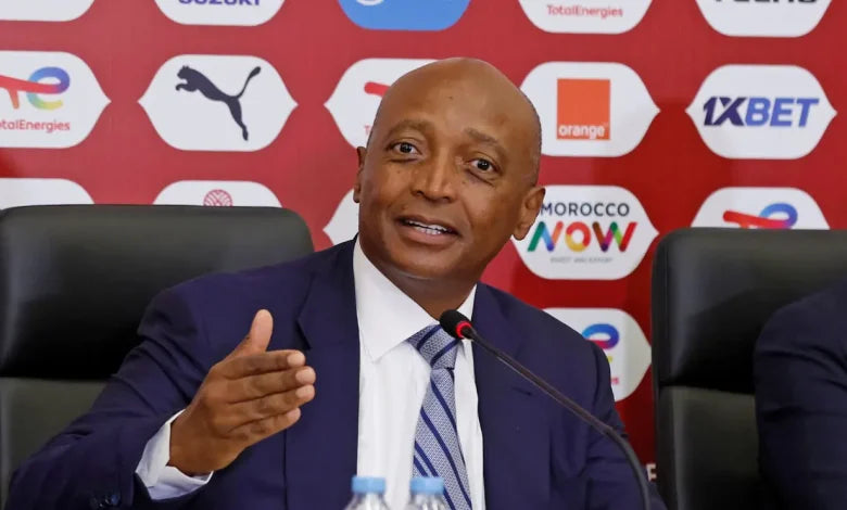 Patrice Motsepe en conférence de presse 