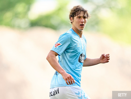 WOLVERHAMPTON SIGNE FER LOPEZ!