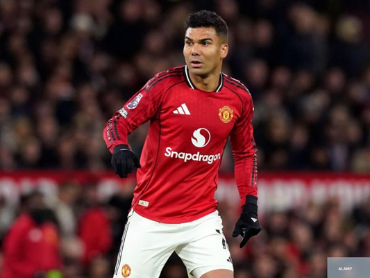 CASEMIRO ASSURE DANS CE DÉBUT DE SAISON.