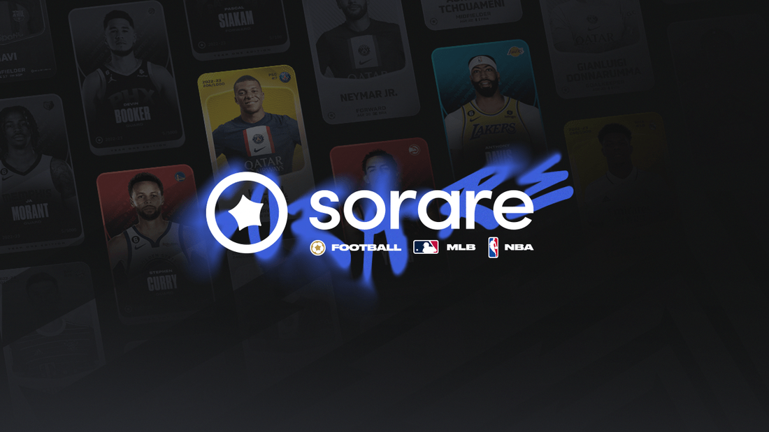 Carte Sorare en arrière plan , logo sorare en premier plan sur un fondu noir