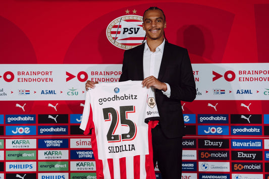 KILIANN SILDILLIA S'ENGAGE OFFICIELLEMENT AVEC LE PSV EINDHOVEN.