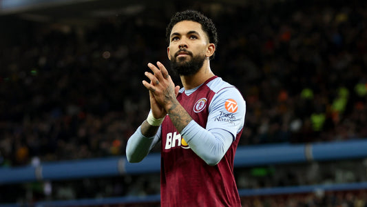 Douglas Luiz avec Aston Villa 2019