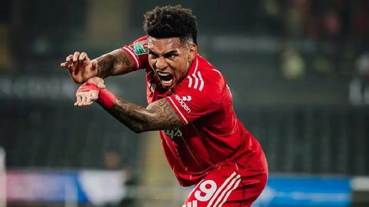 Igor Thiago qui célèbre son but avec Nottingham Forest ben carabao cup
