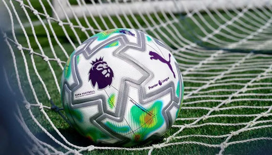 Ballon de la première league 2026 filet en arrière plan 