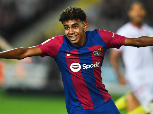 LAMINE YAMAL DEVIENT LE PLUS JEUNE JOUEUR À PARTICIPER A UN MATCH DE LIGUE DES CHAMPIONS