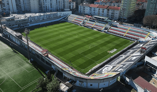 Stade José Gomes, estrala Amadora 