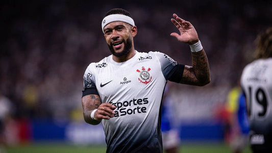 Memphis Depay with Corinthians 