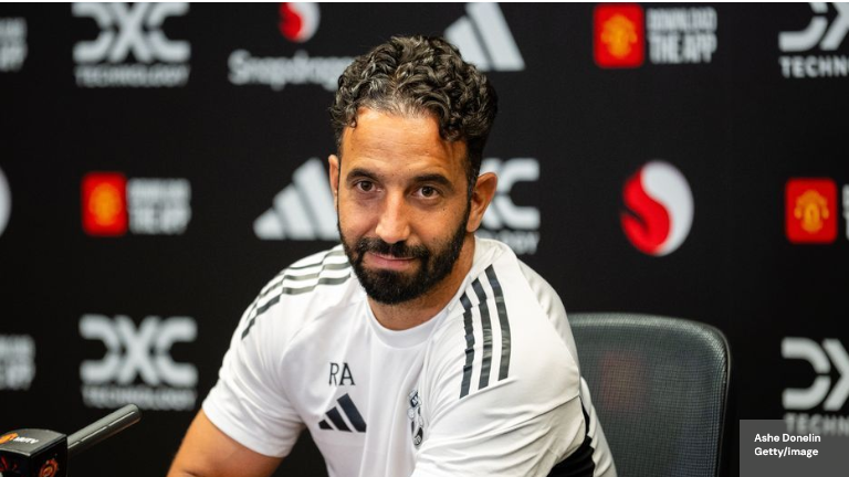 MANCHESTER UNITED EN NÉGOCIATION POUR GARDER PLUS LONGTEMPS MBEUMO, AMAD, MAZRAOUI.