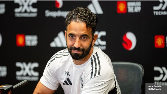 MANCHESTER UNITED EN NÉGOCIATION POUR GARDER PLUS LONGTEMPS MBEUMO, AMAD, MAZRAOUI.