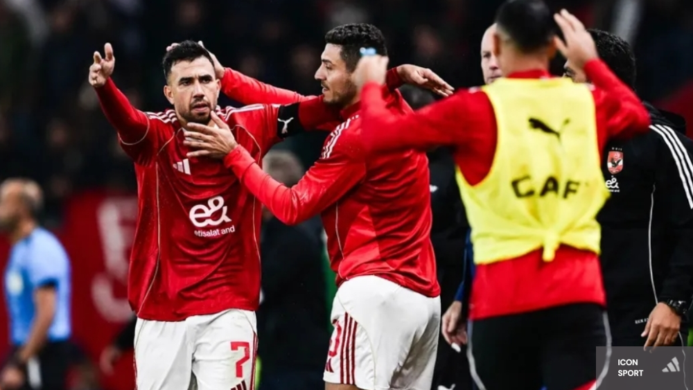 LIGUE DES CHAMPIONS (CAF)| UN OBJET TRANCHANT JETE EN PLEIN MATCH.