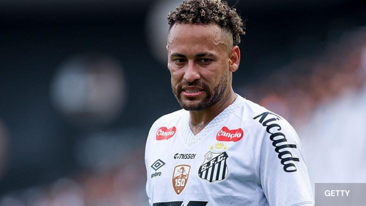 NEYMAR VA FAIRE APPEL À DOCTEUR MIRACLE AFIN D'ÊTRE OPÉRATIONNEL POUR LE MONDIAL.