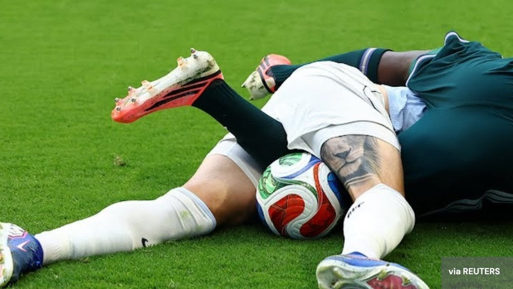 Coupe du monde 2026 duel entre un joueur Uruguayen et Saoudiens 