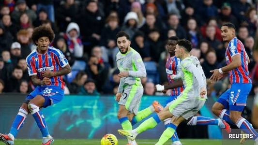 MANCHESTER CITY COLLE ARSENAL, SUNDERLAND TOUJOURS PROPRE , JOURNÉE 16