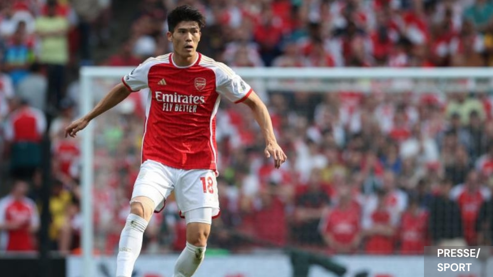 TAKEHIRO TOMIYASU REJOINT L'AJAX.