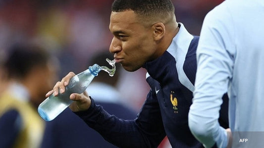 COUPE DU MONDE 2026 : POURQUOI LA FIFA INTERDIT LES BOUTEILLES D'EAU DANS LES STADES ET CE QUE CACHE VRAIMENT CETTE DÉCISION