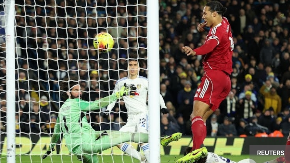 LIVERPOOL EN PLEIN DOUTE , LEEDS SE BAT ! 15e JOURNÉE