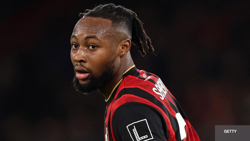 DES CADORS ANGLAIS ONT PRIS DES RENSEIGNEMENTS POUR SEMENYO