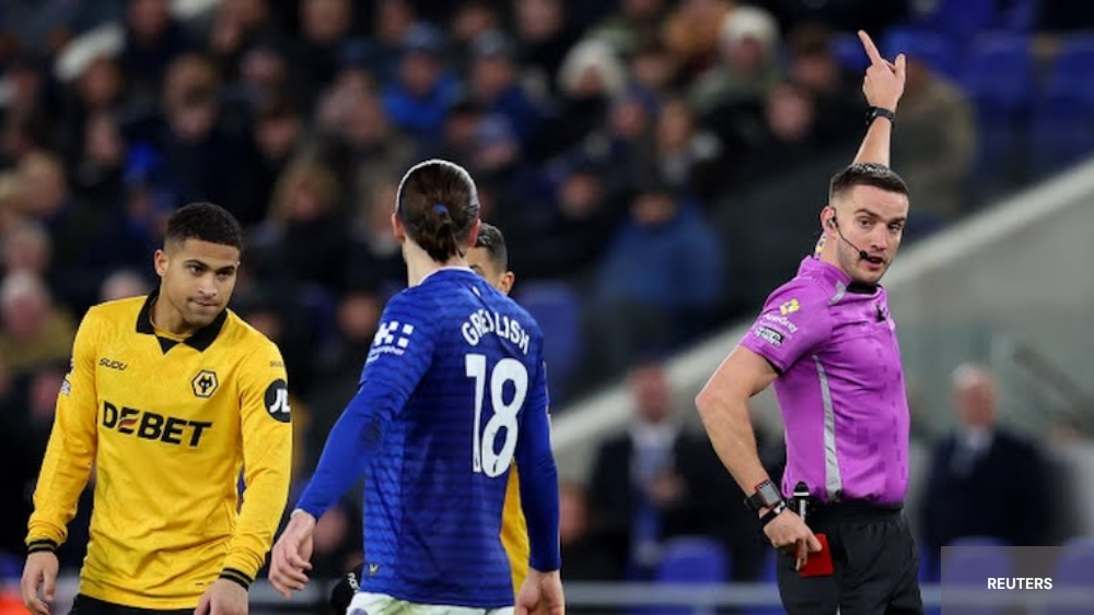 Jack GREALISH Everton, expulsé par l'arbitre face à Wolverhampton 