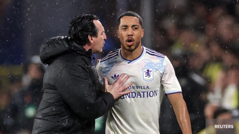 Youri TIELEMANS avec Un ai Emery en Europa League 