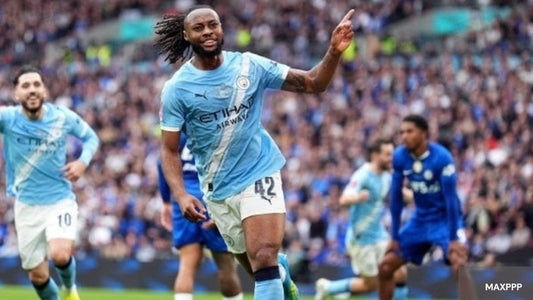 Antoine Semenyo qui célèbre son but en finale de FA cup face à Chelsea