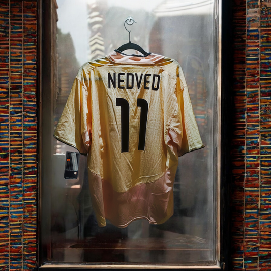 Maillot extérieur Juventus Turin 2003/2004 floqué Nedved 11
